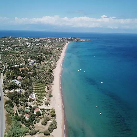 Filoxenia 7 Apartament Kómboi